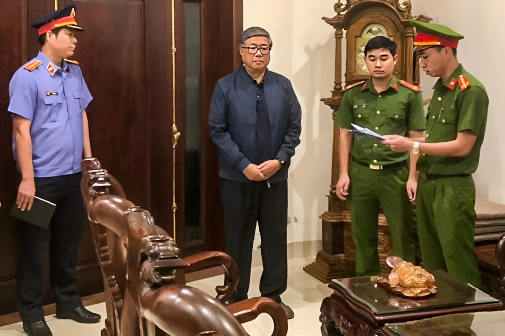 Bắt nguyên Hiệu trưởng đại học Bách khoa Đà Nẵng - 1 Bắt nguyên Hiệu trưởng đại học Bách khoa Đà Nẵng - 1