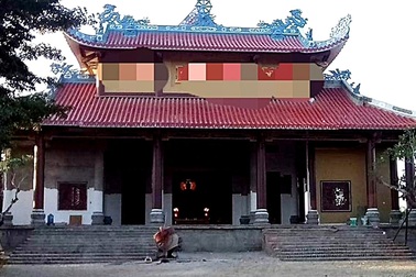 Người đàn ông nghi bị tâm thần chém thầy trụ trì chùa trọng thương