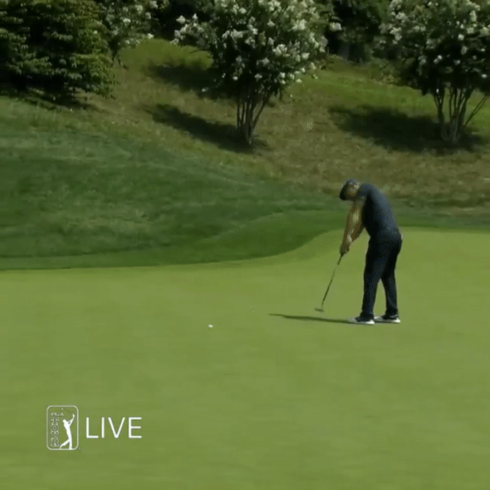 Thực hiện các cú putt như thần, DeChambeau suýt bắt kịp kỷ lục PGA Tour - 1 Thực hiện các cú putt như thần, DeChambeau suýt bắt kịp kỷ lục PGA Tour - 1