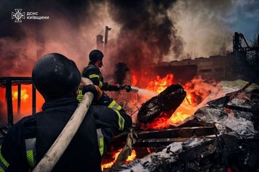 Nga bắn "mưa hỏa lực" dữ dội chưa từng có, Ukraine chật vật chống đỡ