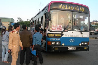 Liên tục bắt “xe nhồi” hành khách