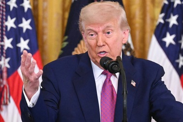 Ông Trump: Quân đội Mỹ sẽ trả đũa "tất tay" nếu Iran tấn công