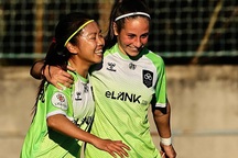 Cái duyên kỳ lạ của Huỳnh Như khi thi đấu ở châu Âu