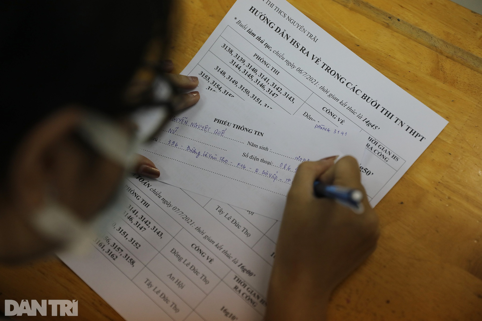 Xét nghiệm Covid-19 cho 110.000 sĩ tử TPHCM trước kỳ thi tốt nghiệp THPT - 3 Xét nghiệm Covid-19 cho 110.000 sĩ tử TPHCM trước kỳ thi tốt nghiệp THPT - 3