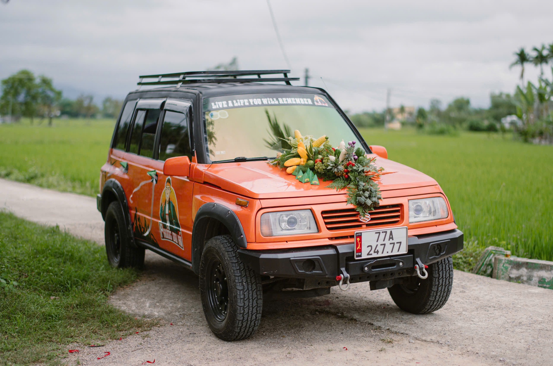 Chú rể Bình Định mang nem chua đi đón dâu, hoa cưới làm từ ngô, cà chua - 11 Chú rể Bình Định mang nem chua đi đón dâu, hoa cưới làm từ ngô, cà chua - 11