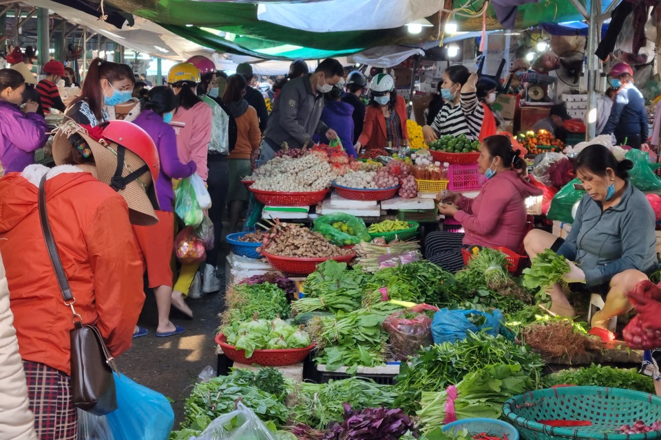 Nhộn nhịp phiên chợ Tết ngày cuối năm - 12 Nhộn nhịp phiên chợ Tết ngày cuối năm - 12