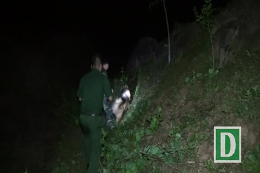 Bắt đối tượng vận chuyển thuốc nổ trái phép