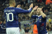Lộ bằng chứng Benzema tống tiền Valbuena