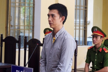 Đâm hàng xóm gục tại chỗ vì bị chửi “lưu manh giả danh trí thức”