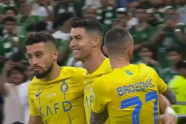 Ronaldo ghi bàn thắng thứ 50 cho Al Nassr