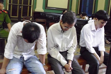 Các thành viên “sáng lập” mocxi lĩnh hơn 6 năm tù