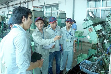 Doanh nghiệp “tranh cướp” học sinh trường nghề!