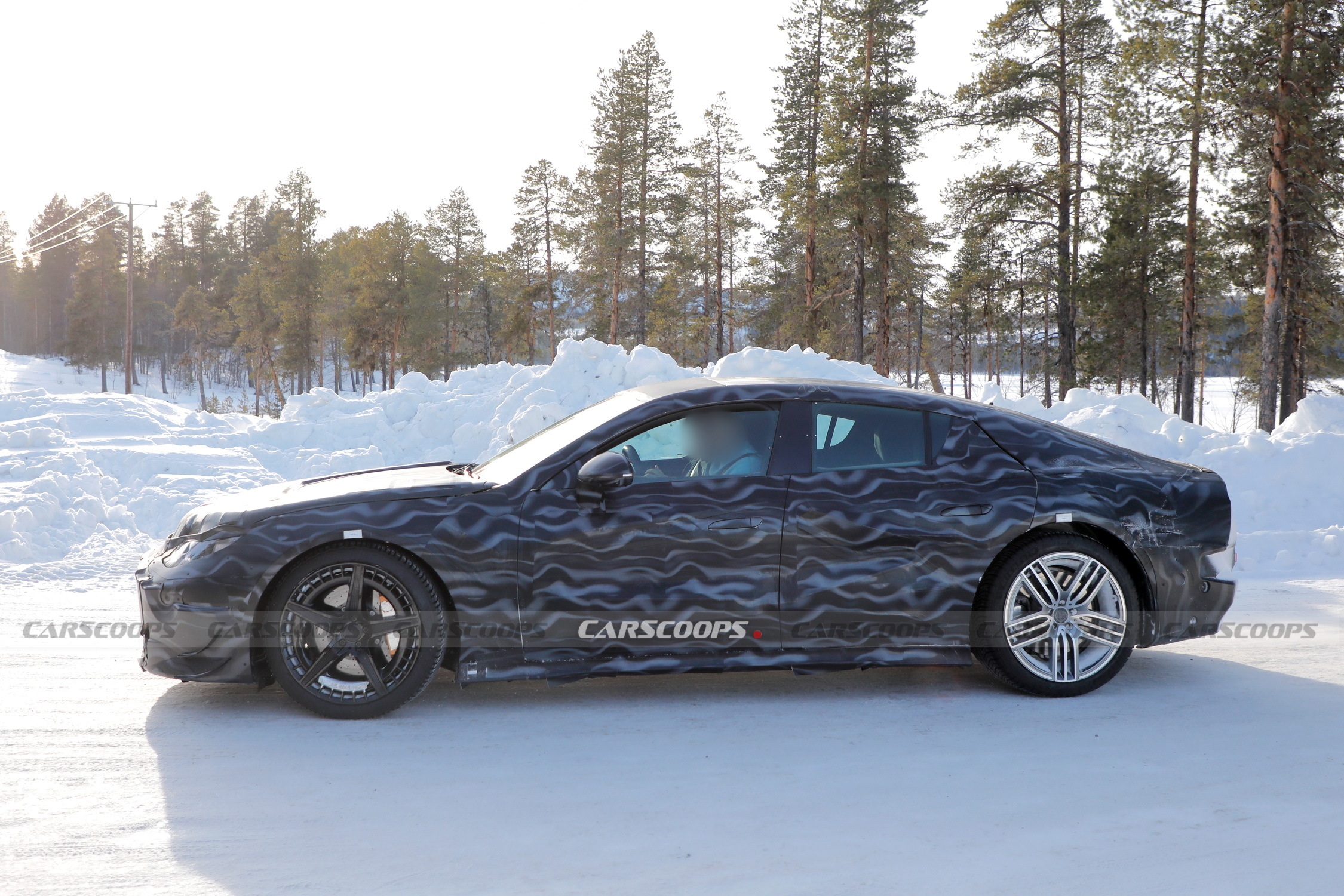 View - Mercedes-AMG xác nhận chuẩn bị ra xe điện mới, cạnh tranh Porsche Taycan | Báo Dân trí