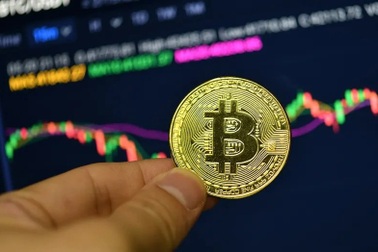 Chủ tịch ngân hàng lớn nhất nước Mỹ gọi Bitcoin là "không có giá trị"