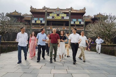 HLV Park Hang Seo thích thú tham quan Đại Nội Huế