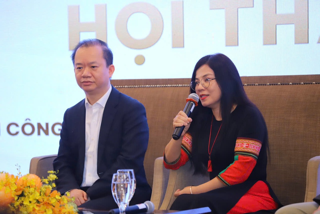 Phim lao đao vì diễn viên gặp ồn ào đời tư: Rủi ro ngoài tầm kiểm soát - 4 Phim lao đao vì diễn viên gặp ồn ào đời tư: Rủi ro ngoài tầm kiểm soát - 4