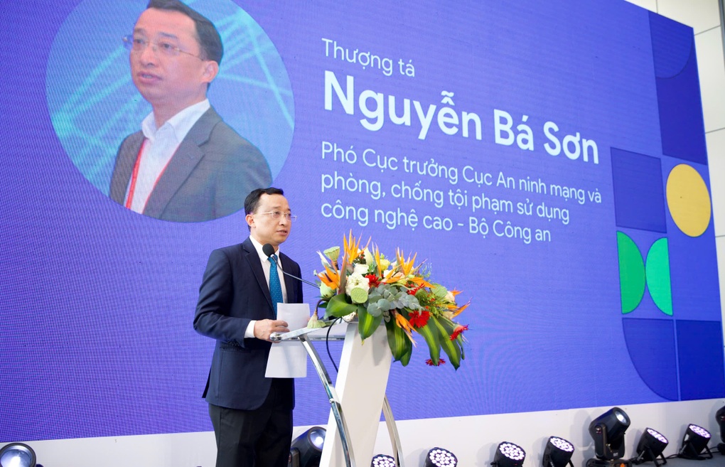 ក្រសួងសន្តិសុខសាធារណៈ និង Google ដាក់ពង្រាយវិធានការប្រឆាំងការក្លែងបន្លំនៅក្នុងអ៊ីនធឺណិត - ២ Bộ Công an cùng Google triển khai phòng chống lừa đảo trên không gian mạng - 2