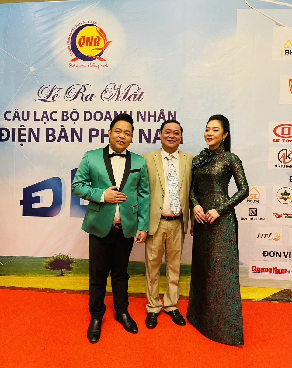 Dự án âm nhạc mới giữa sự kết hợp của Quang Lê và Tuấn Sông Thu - 1 Dự án âm nhạc mới giữa sự kết hợp của Quang Lê và Tuấn Sông Thu - 1