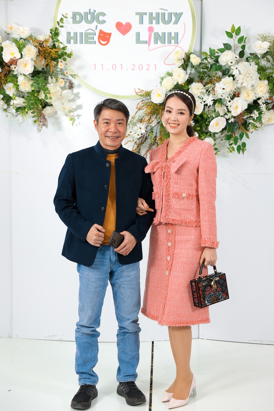 MC Thùy Linh VTV công khai nói lời xin lỗi bố mẹ trong lễ cưới - 1 MC Thùy Linh VTV công khai nói lời xin lỗi bố mẹ trong lễ cưới - 1