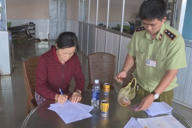 Một doanh nghiệp bị phạt hơn 150 triệu đồng vì kinh doanh xăng dầu kém chất lượng