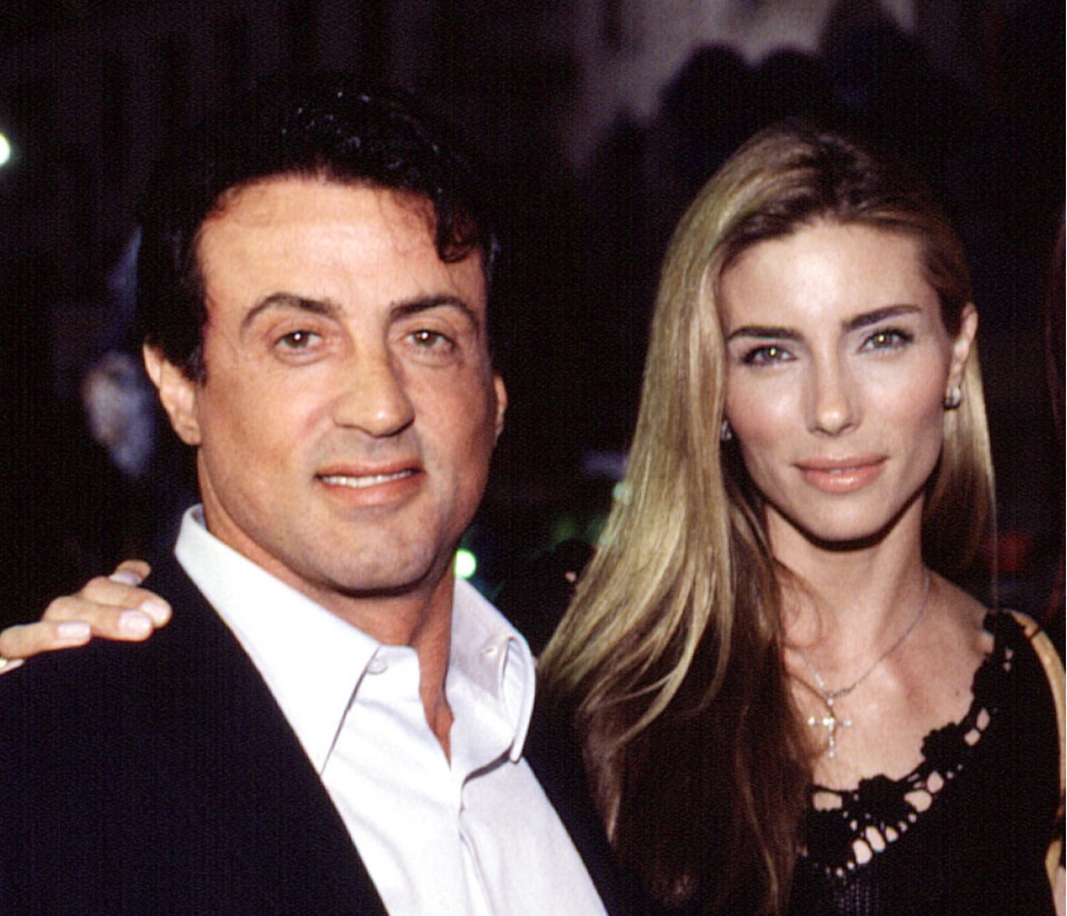 Ảnh hiếm về Rambo Sylvester Stallone và vợ kém 22 tuổi - 4 Ảnh hiếm về Rambo Sylvester Stallone và vợ kém 22 tuổi - 4
