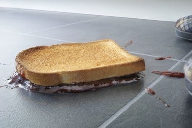 'Quy tắc 5 giây': Đồ ăn rơi xuống sàn nhà vẫn xơi an toàn