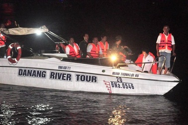 Thủ tướng chỉ đạo khắc phục vụ chìm tàu trên sông Hàn