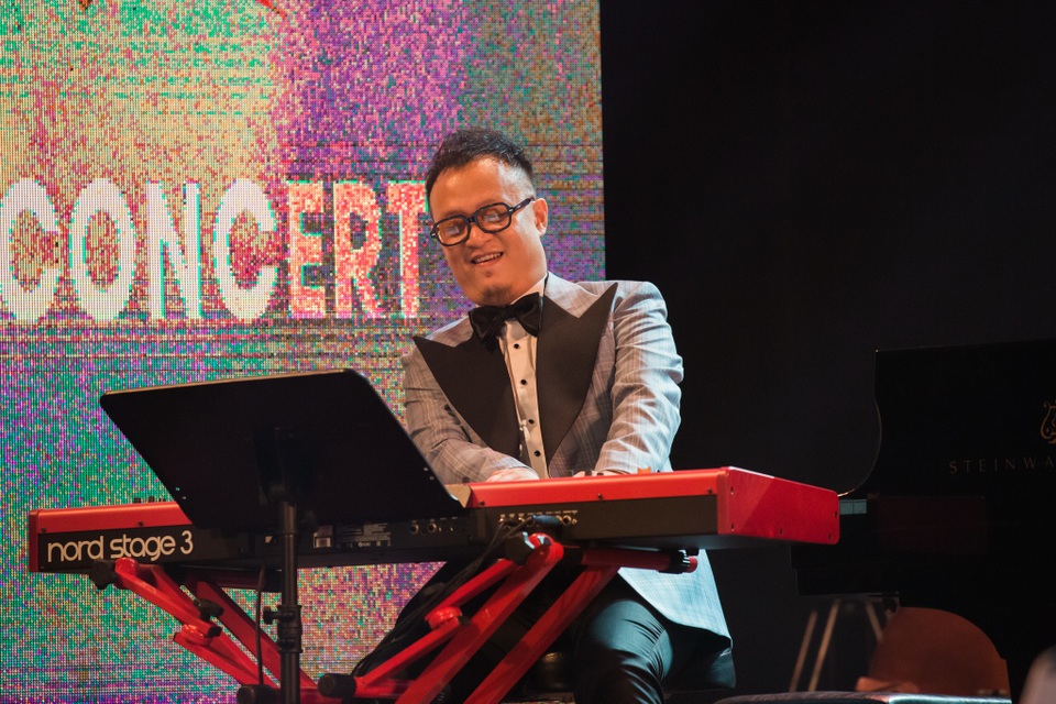 Nghệ sĩ Tuấn Nam, Quyền Văn Minh, Tùng Dương “chơi jazz không thoả hiệp” - 2 Nghệ sĩ Tuấn Nam, Quyền Văn Minh, Tùng Dương “chơi jazz không thoả hiệp” - 2