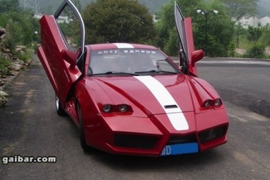 “Hô biến” xe Trung Quốc thành Ferrari Enzo
