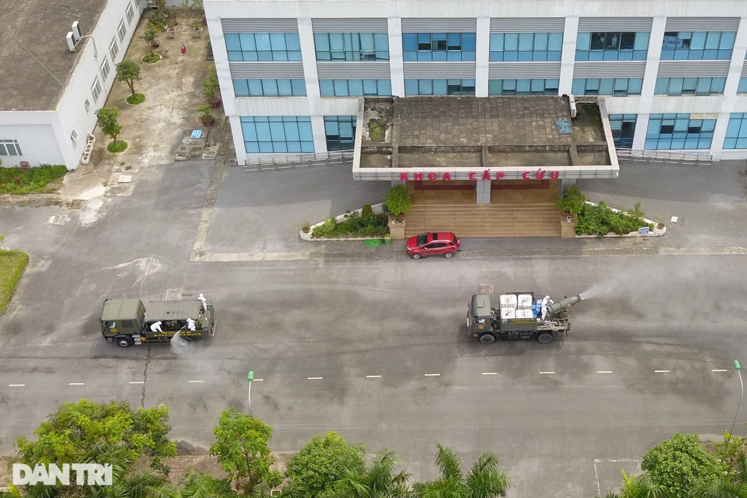 Binh chủng Hóa học tiêu tẩy khử trùng toàn bộ Bệnh viện Bệnh Nhiệt đới TW 2 - 8 Binh chủng Hóa học tiêu tẩy khử trùng toàn bộ Bệnh viện Bệnh Nhiệt đới TW 2 - 8