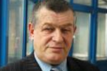 Nghị sĩ Ba Lan thoát scandal tình dục