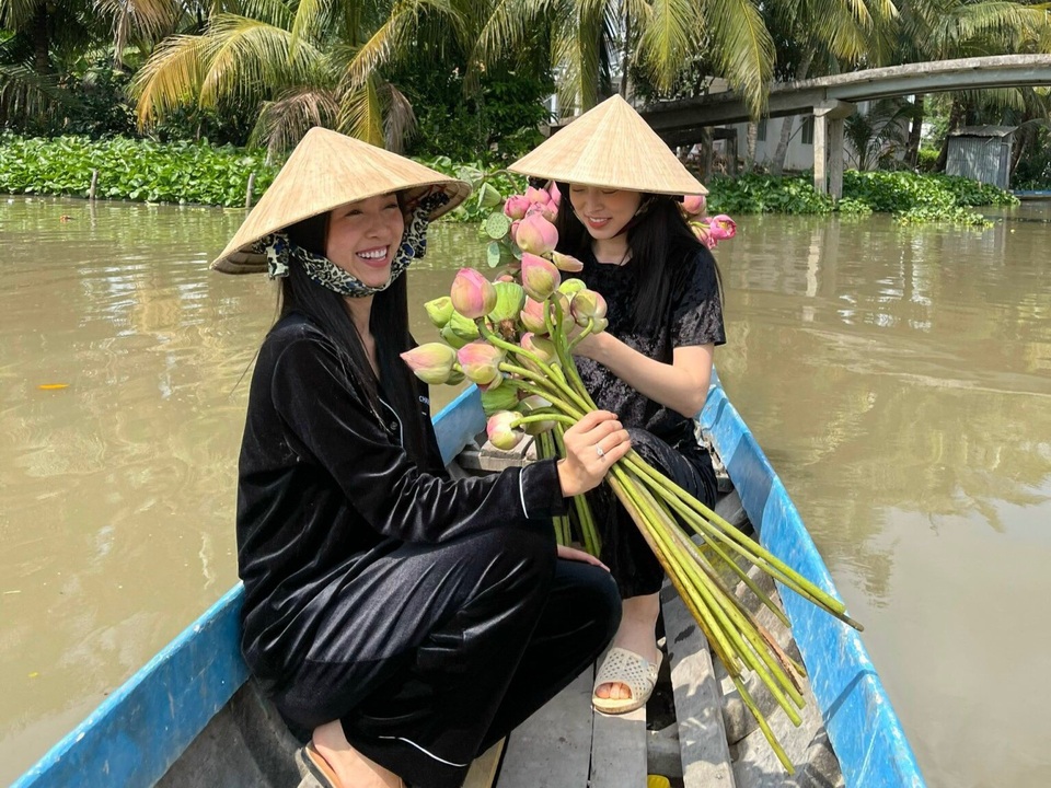 Á hậu Thúy An tự tay trang trí đám cưới ở quê nhà Kiên Giang - 10 Á hậu Thúy An tự tay trang trí đám cưới ở quê nhà Kiên Giang - 10