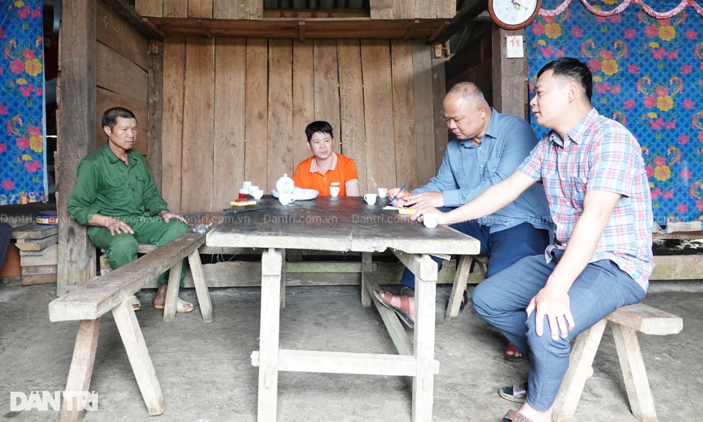 Bệnh tật giày vò, nghèo đói bủa vây đôi vợ chồng khốn khó - 4 Bệnh tật giày vò, nghèo đói bủa vây đôi vợ chồng khốn khó - 4