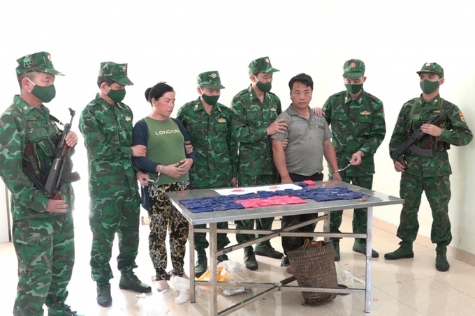 Hai đối tượng cùng tang vật bị bắt giữ