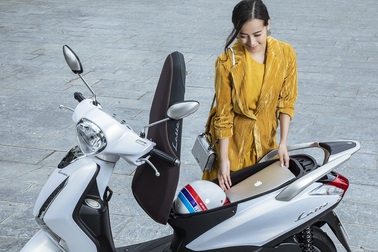 Yamaha Latte mê hoặc phụ nữ hiện đại bởi vẻ sang trọng và sành điệu