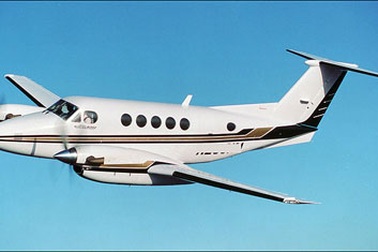 Phi công đột tử, hành khách tự hạ cánh an toàn 