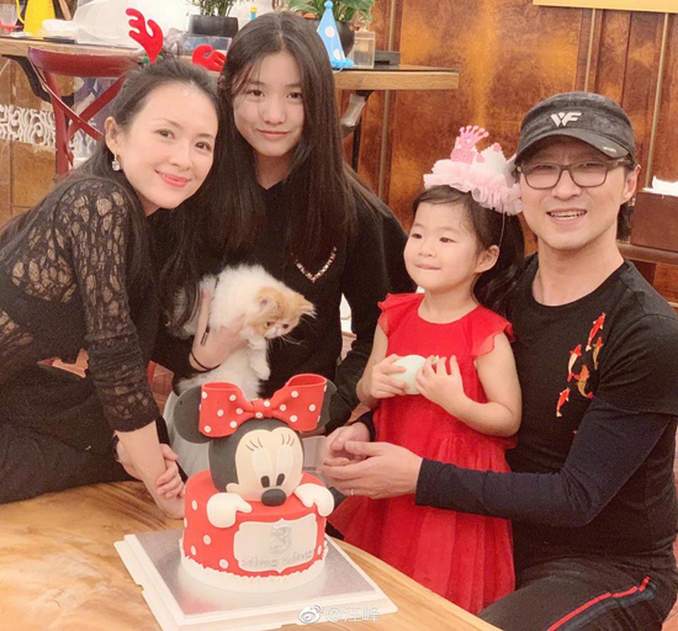 Chương Tử Di: Thần sắc rạng ngời nhưng lỗi lựa chọn trang phục - 10 Chương Tử Di: Thần sắc rạng ngời nhưng lỗi lựa chọn trang phục - 10