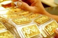 Giá vàng trong nước và thế giới đua nhau tăng vọt