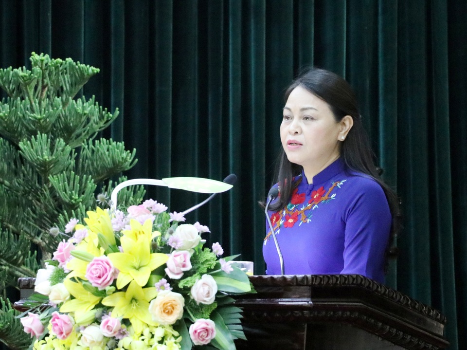 Chân dung tân Bí thư Ninh Bình Nguyễn Thị Thu Hà - 2 Chân dung tân Bí thư Ninh Bình Nguyễn Thị Thu Hà - 2