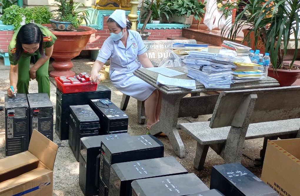 Công an khám xét nhiều phòng khám ở Biên Hòa - 2 Công an khám xét nhiều phòng khám ở Biên Hòa - 2
