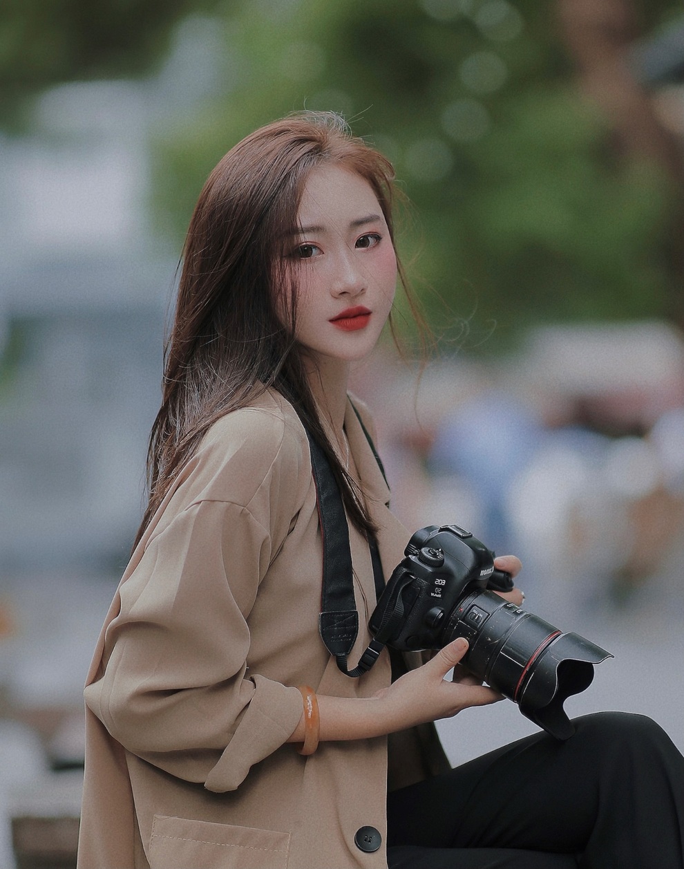 Nữ sinh ĐH Thủy Lợi xinh đẹp, cuốn hút bày tỏ quan điểm tự yêu - 1 Nữ sinh ĐH Thủy Lợi xinh đẹp, cuốn hút bày tỏ quan điểm tự yêu - 1