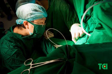 Mất lượng lớn máu vì biến chứng trĩ nặng