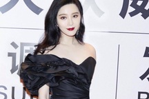 Xôn xao thông tin Phạm Băng Băng bỏ về giữa lễ trao giải