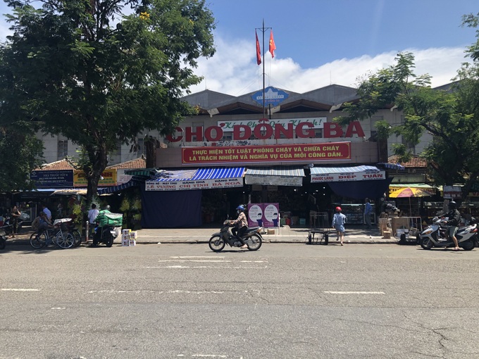 Chủ tịch tỉnh Thừa Thiên Huế: Xây dựng chợ Đông Ba thành điểm đến “không lo về giá” - Ảnh 2. Chủ tịch tỉnh Thừa Thiên Huế: Xây dựng chợ Đông Ba thành điểm đến “không lo về giá” - Ảnh 2.
