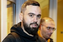 Pháp bắt thủ lĩnh phong trào biểu tình Áo vàng