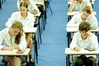 Giữ sức khỏe tốt mùa thi