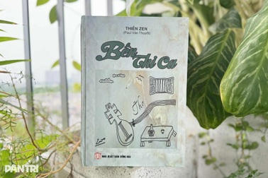 “Bến Thi Ca” - chiêm nghiệm về chân, thiện, mỹ qua hơn 1.200 trang thơ