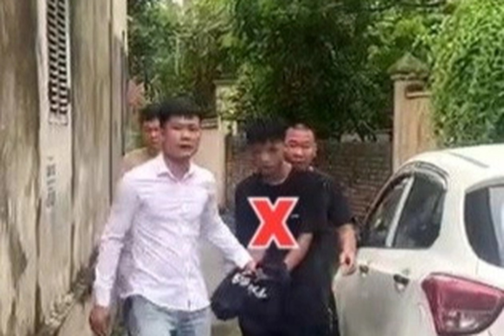 Công an truy bắt nhóm cướp nhí trong đêm ở Hải Phòng - 1 Công an truy bắt nhóm cướp nhí trong đêm ở Hải Phòng - 1