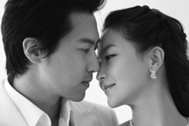 Kim Hee Sun xác nhận thông tin mang bầu