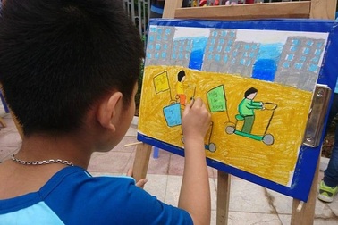 Tự hào vì con khác biệt, người mẹ không ngờ sự thật khó chấp nhận